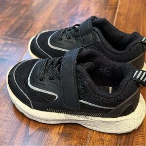 Zara Kids Black and White Sneakers Zara